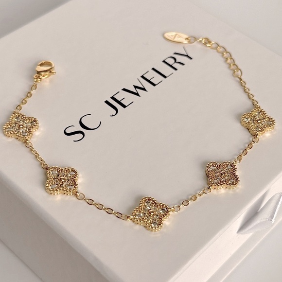 Last 3 🔥 Petite Clover Bracelet Real Zircon 14k Gold Filled Bracelet